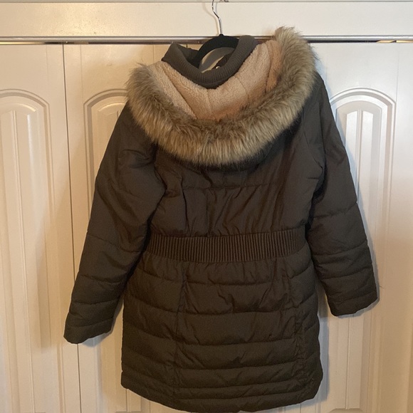 Esprit long puffer - Olive green - size Large - Picture 3 of 4